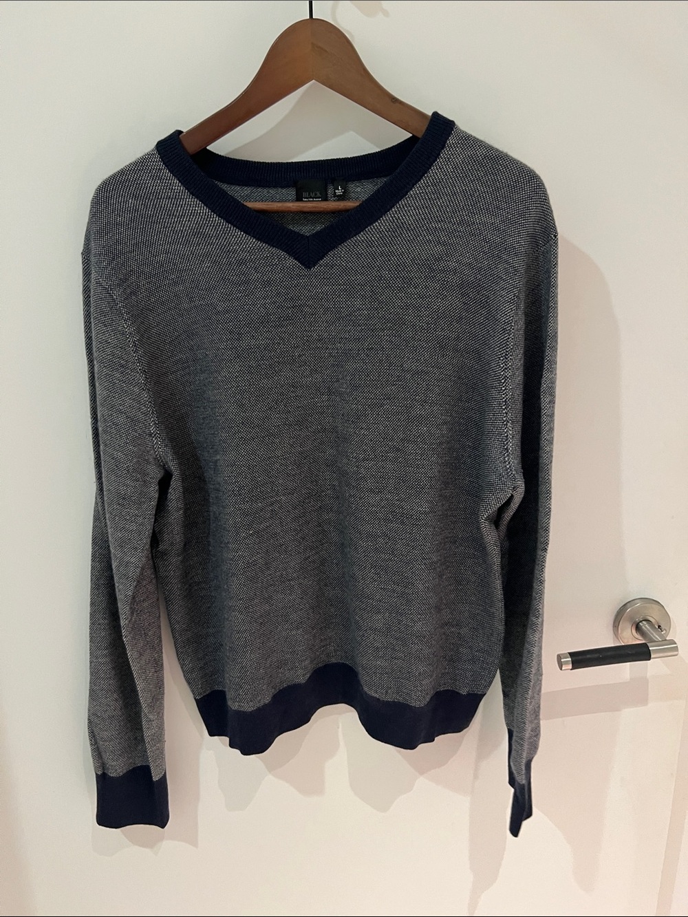 Saks Fifth Avenue Classic Men's V-Neck Sweater in Heather Gray with Navy Trim